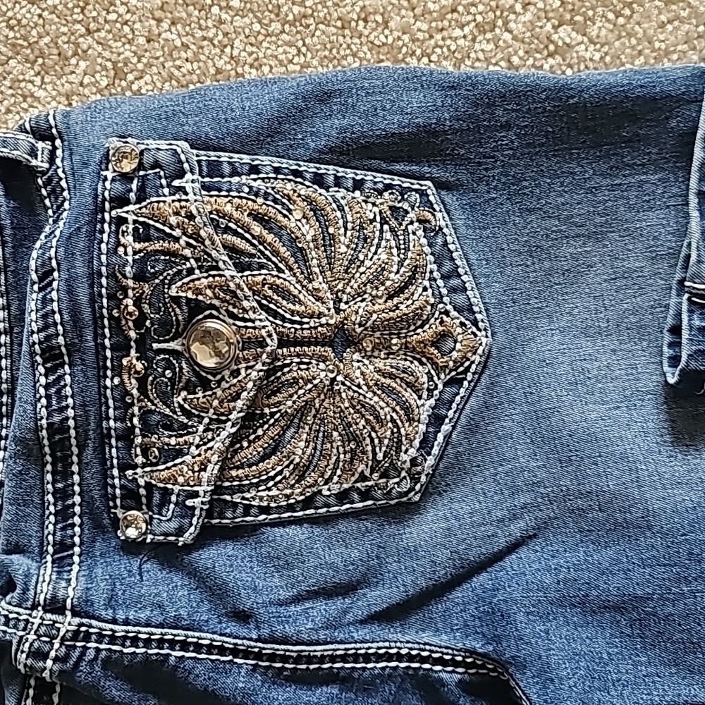 Jeans - Picture 3 of 6